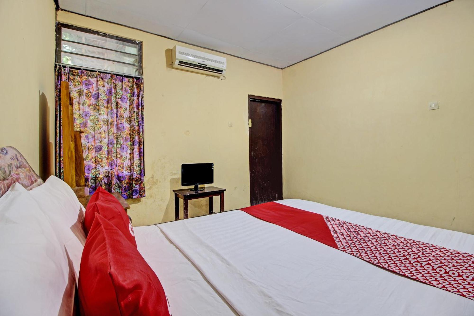 Oyo 92761 Hotel Sendang Asri Wonogiri Exterior foto
